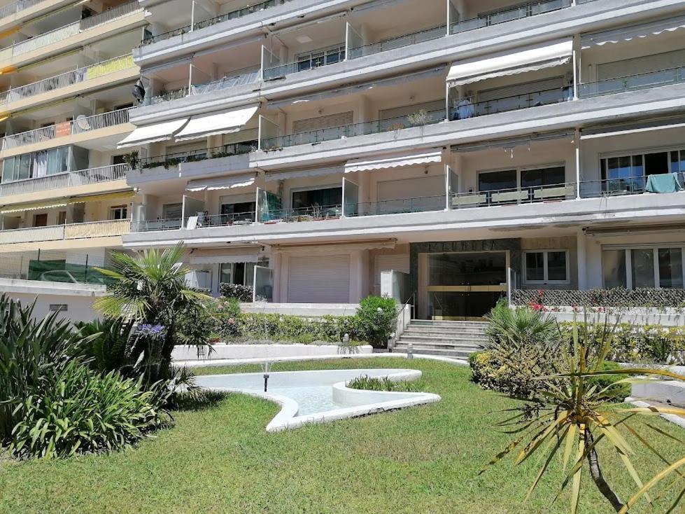 Studio Europa Apartment ฌวง-เลส์-แป็งส์ ภายนอก รูปภาพ